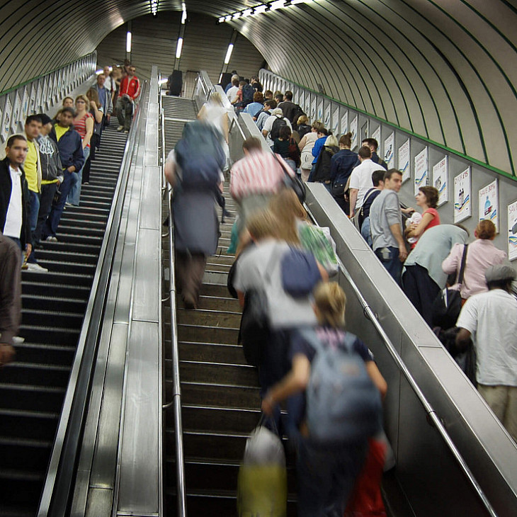 heavy duty escalator