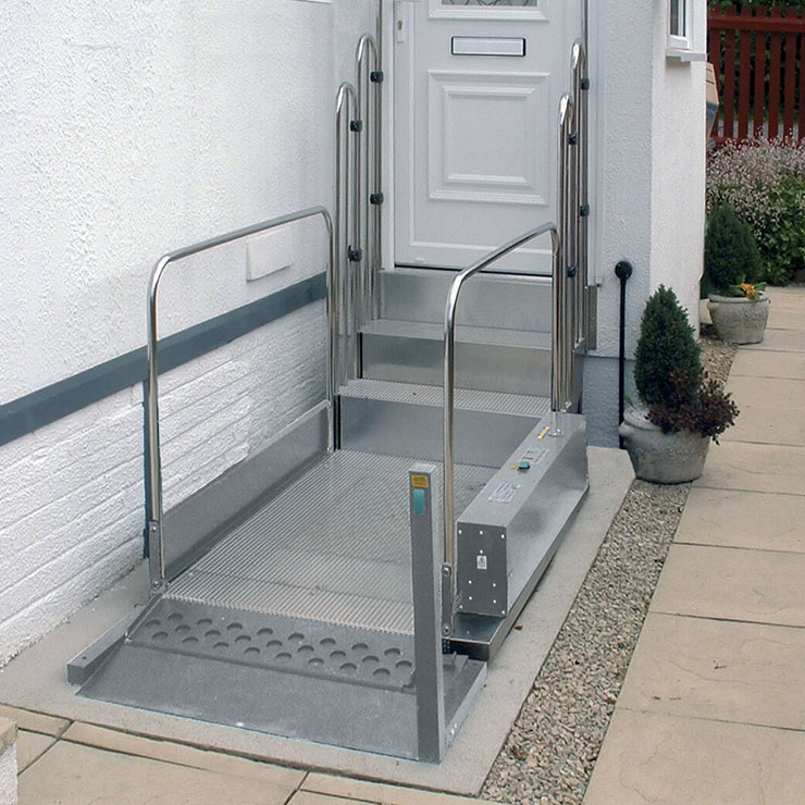 pickerings outdoor platform lift