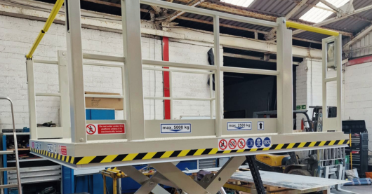 Refurb of two scissor lifts